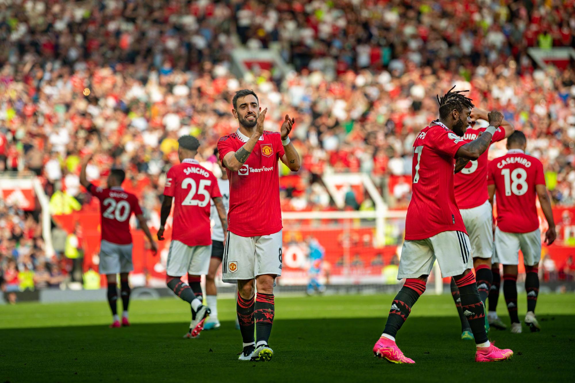 对球队人员 对球队人员